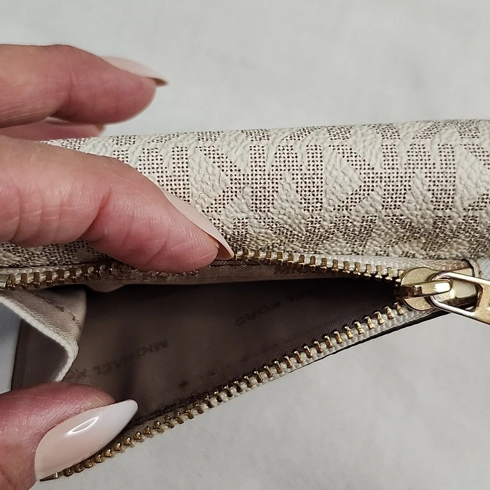 Michael Kors Jet Set Blush Zip Chain Crossbody W/ Coordinating Card Holder Set